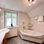Stadthaus 1911 By Hello Apartment *